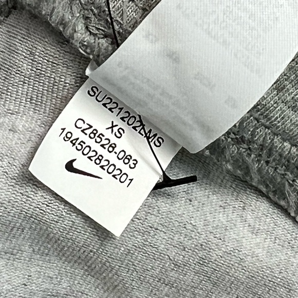 Nike Women's Sportswear Bike Shorts in Grey Size: XS - NWT - Picture 10 of 10